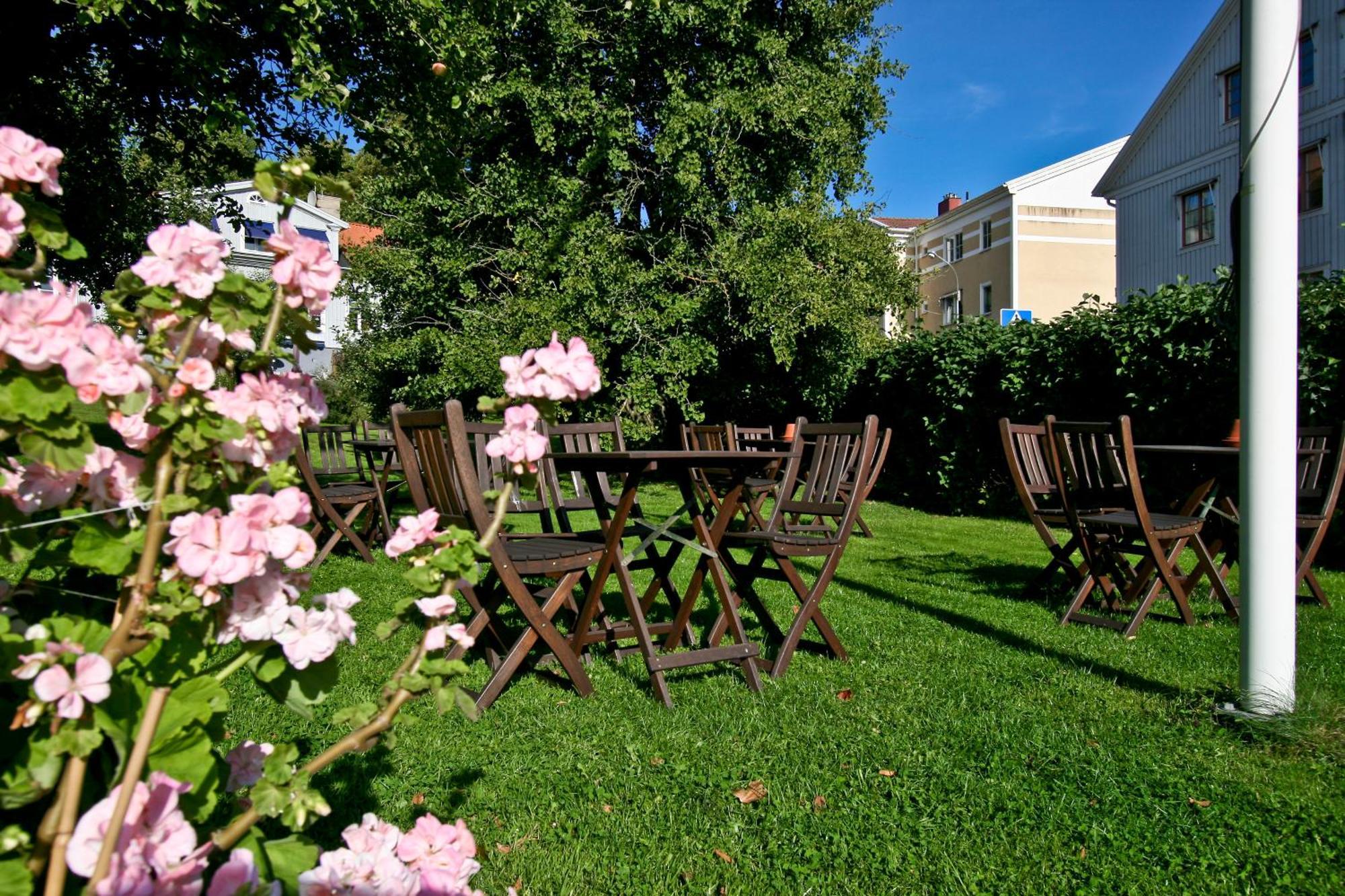 Hotell Laurentius Strängnäs エクステリア 写真