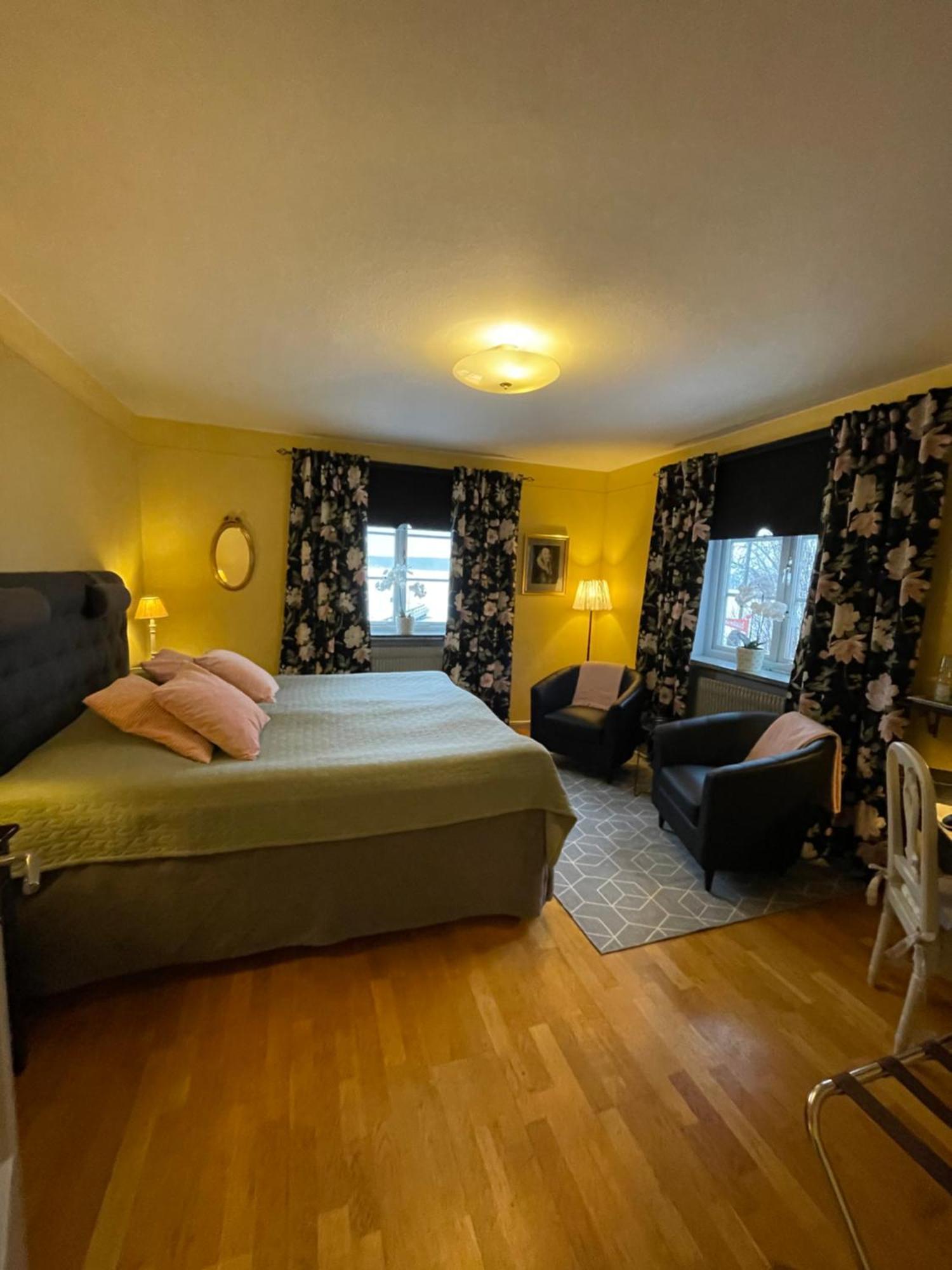 Hotell Laurentius Strängnäs エクステリア 写真